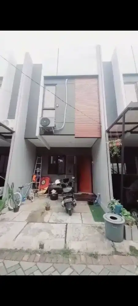 Over Murah Rumah 2 Lantai di Cilodong