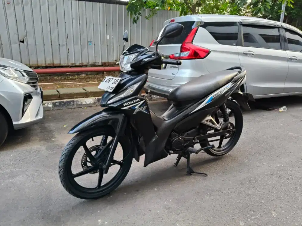 Revo Fit 110 PGM-FI Tahun 2016