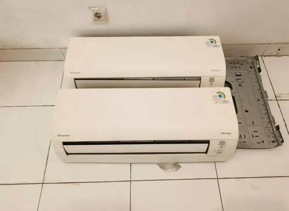 AC Daikin Inverter 1 PK Bekas - Kondisi Bagus & Siap Pakai