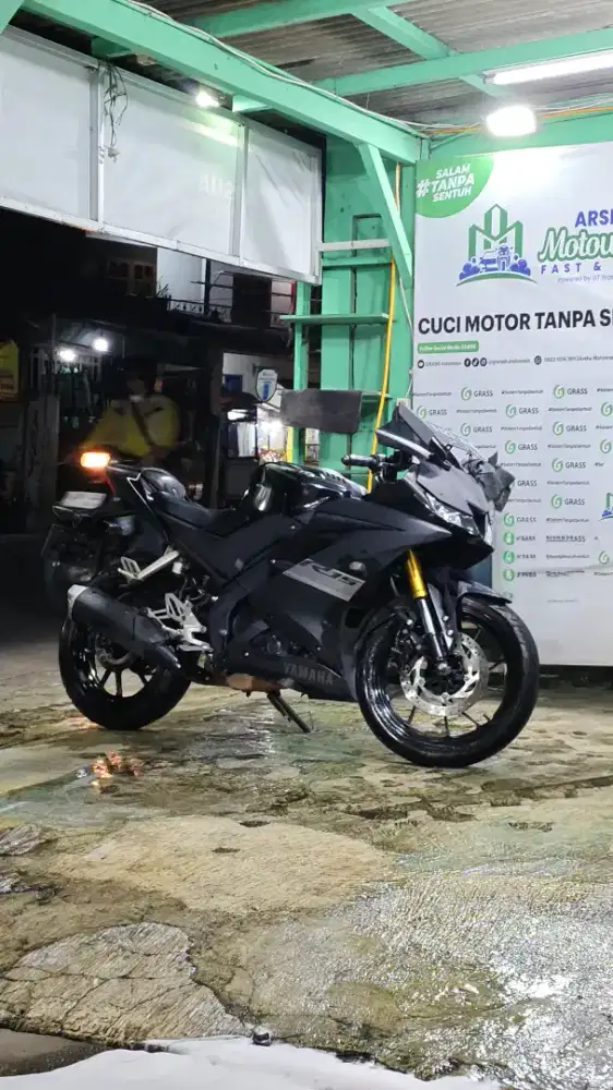 Jual Yamaha R15 tahun 2021 tangan ke-2