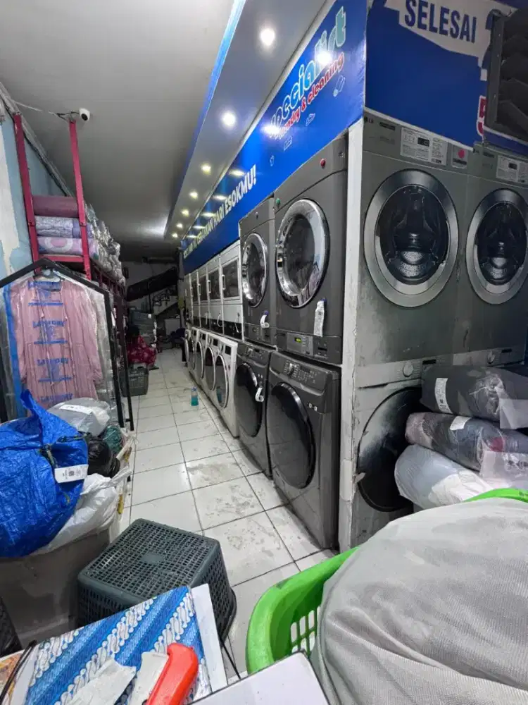 LOWONGAN KERJA LAUNDRY