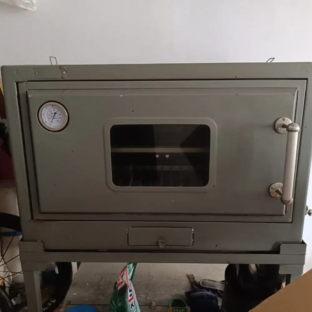 Dijual oven gas besar
