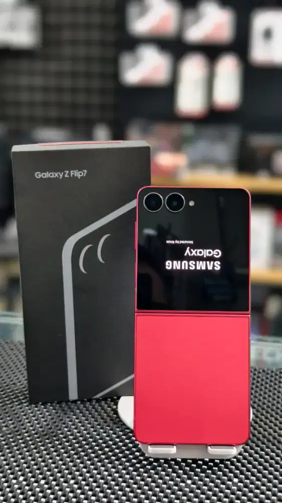 Samsung Galaxy Z Flip 7 Red 12/512