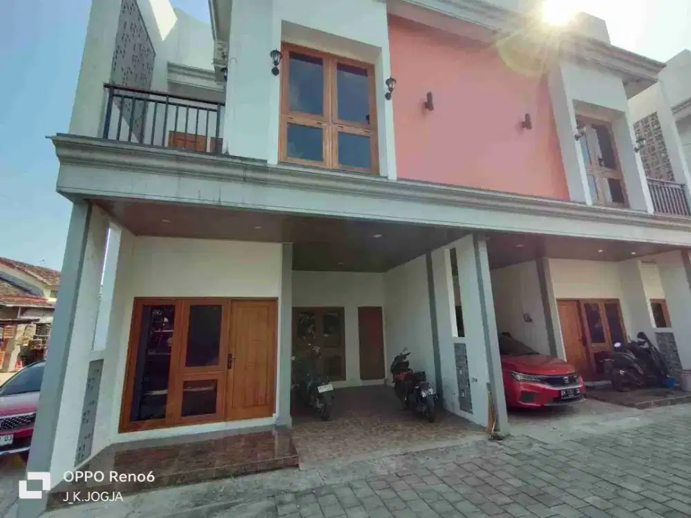 disewakan rumah bangunan minimalis 2 lantai didekat tugu lele plosokuning