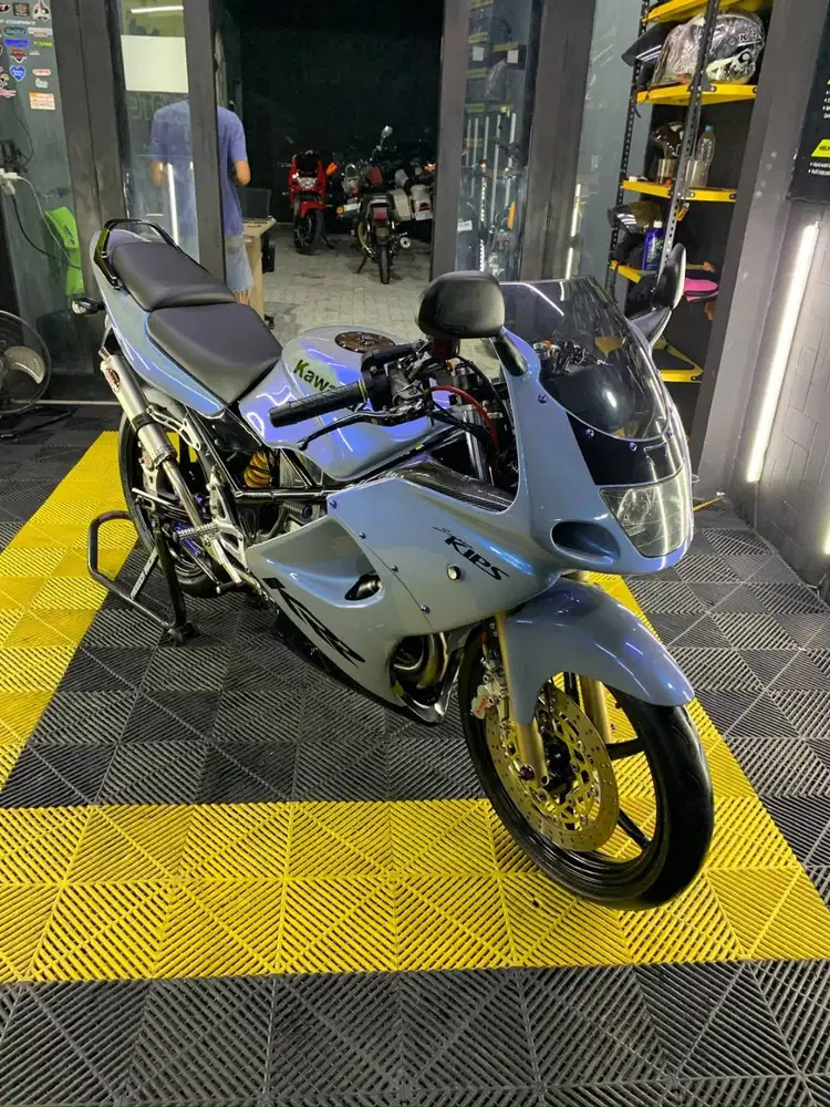 KAWASAKI NINJA 15O RR