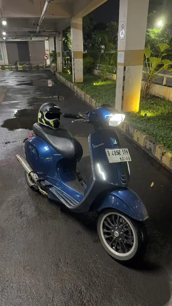 Vespa Sprint 2023