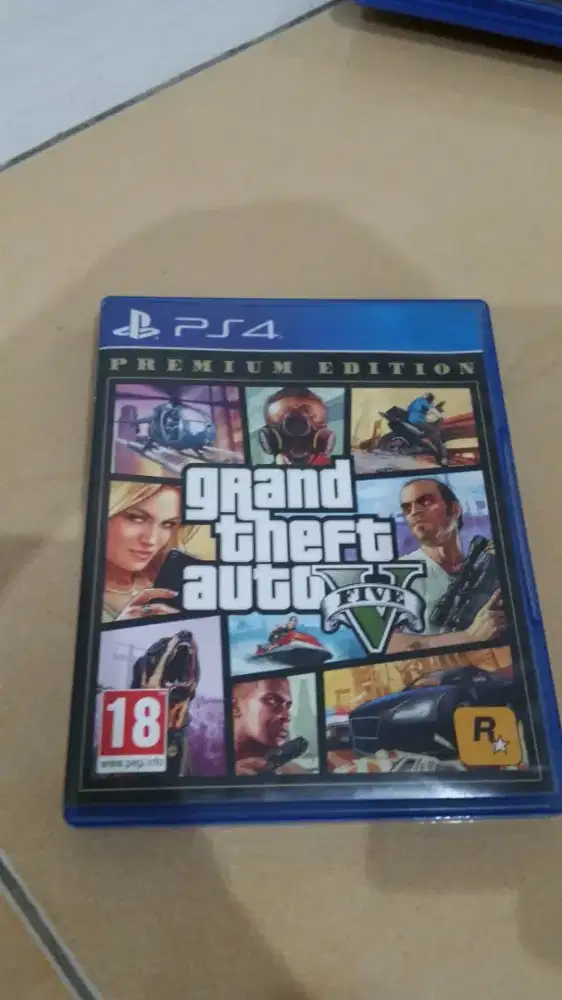 Kaset ps4 gta 5 premium edition siap pakai