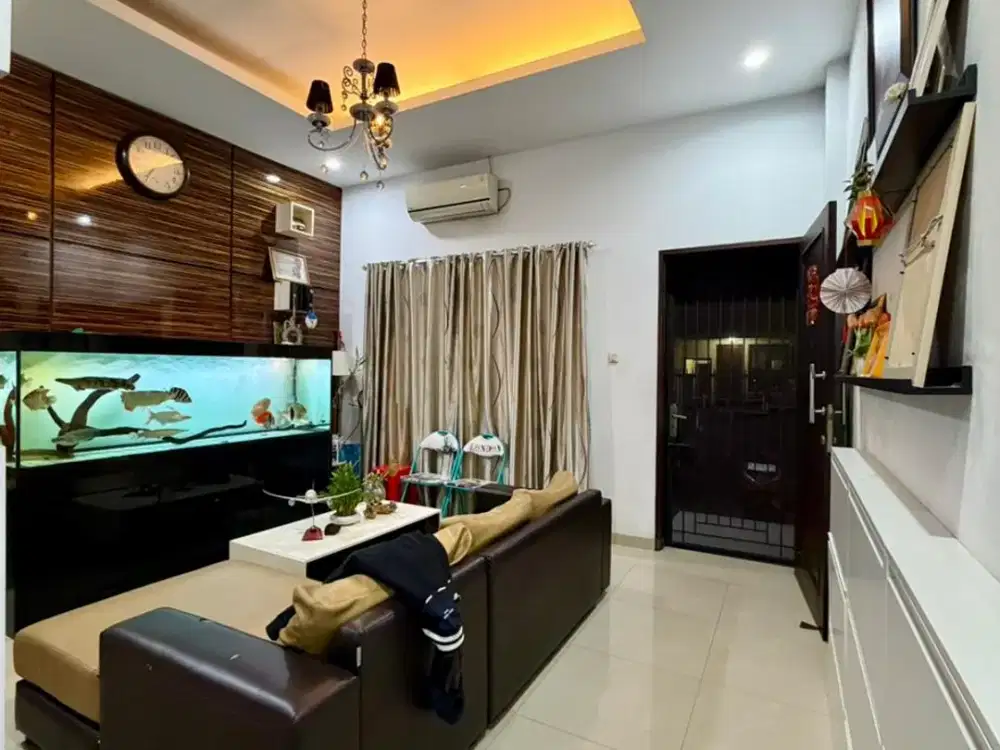 Rumah minimalis Kav Polri Jelambar,Furnished rapi bagus, murah