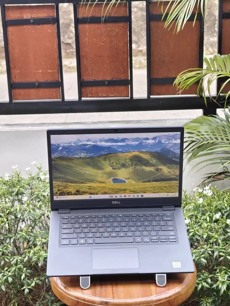 Dell Latitude 3410 Core i5 Gen 10 RAM 8GB SSD 240GB Bergaransi
