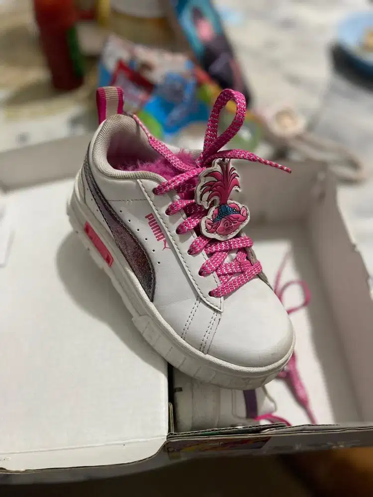 Preloved Sepatu Anak PUMA Mayze TROLLS PS White - Ravish