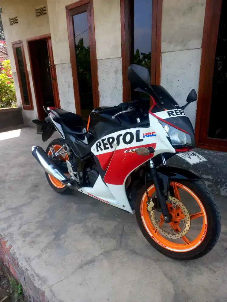 Honda cbr 150 2013