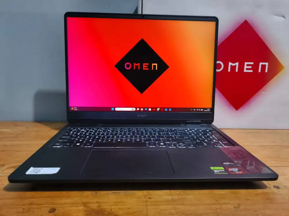 HP OMEN 16-ap0999AX Ryzen 9 8940HX 24/1TB RTX 5060 8GB Garansi 2028