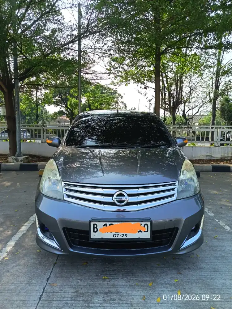 Grand Livina Ultimate 2013 AT