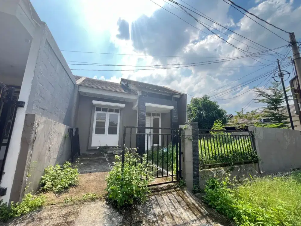 DIJUAL RUMAH MURAH LT 129 HOOK DI PERUMAHAN BEKASI TIMUR REGENCY