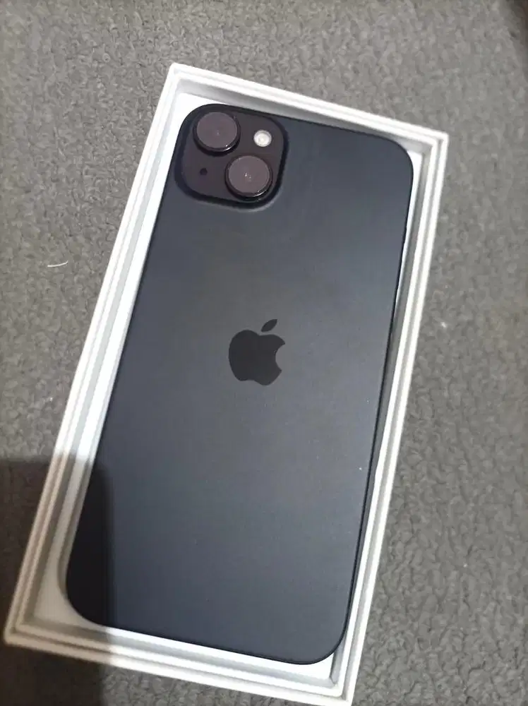 Iphone 15 plus, good condition. Like New. Inter