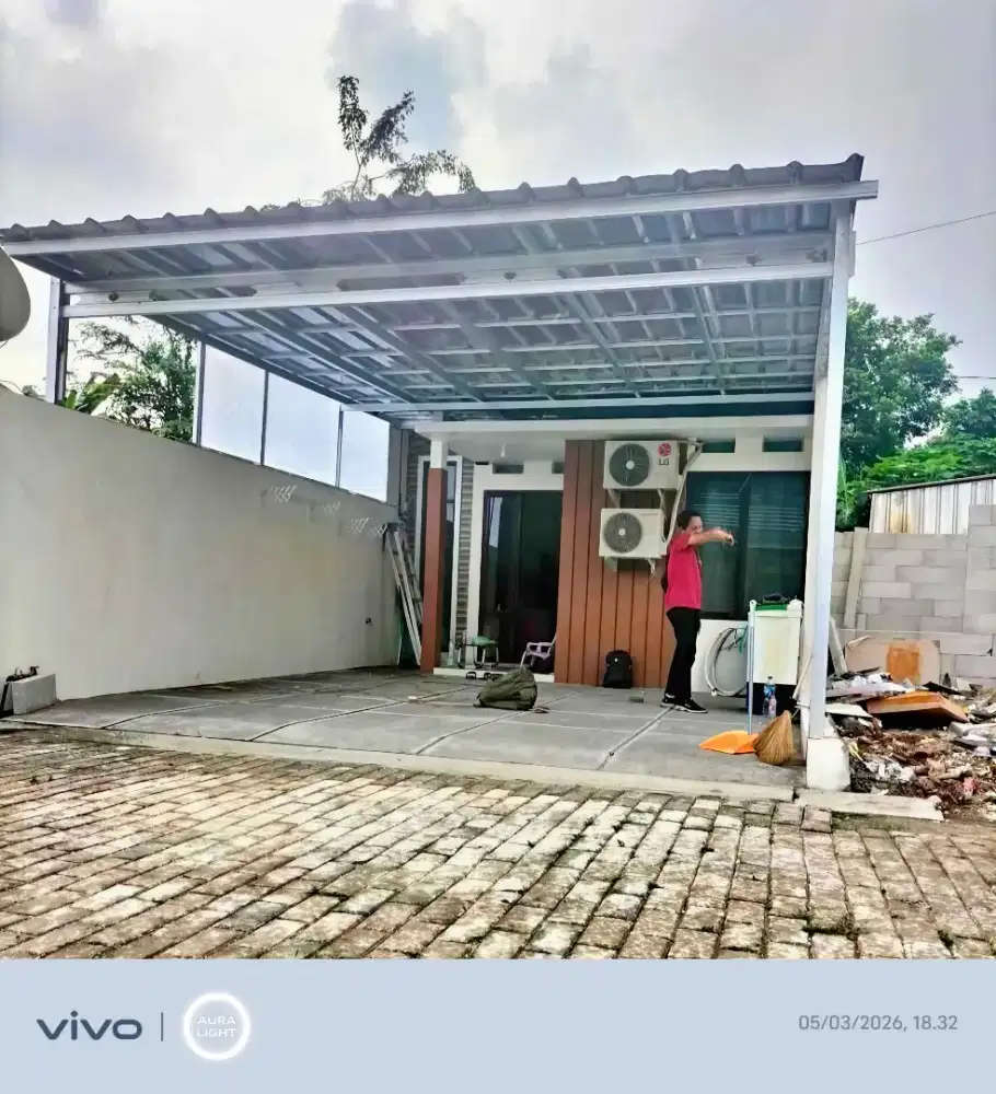 Pasang kanopi baja ringan