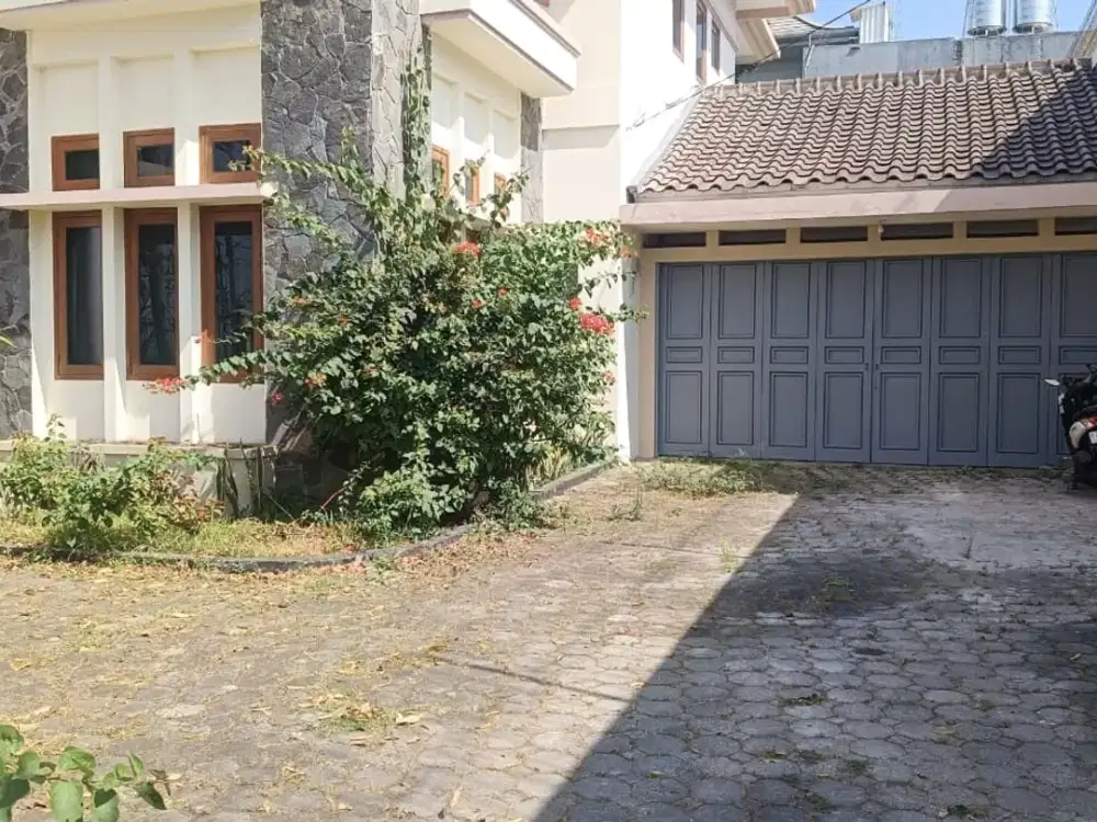Disewakan Rumah Nyaman Siap Huni Minimalis Lokasi Strategis Lokasi di Setiabudi Regency Bandung