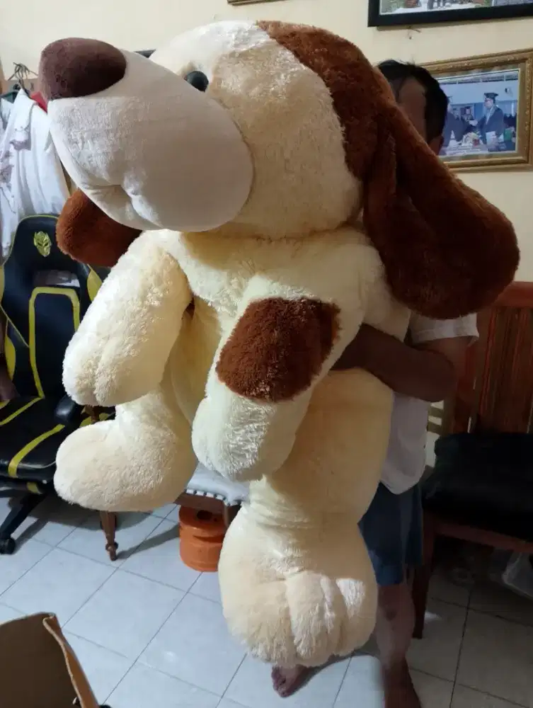 Boneka anjing baru dari istana boneka super jumbo
