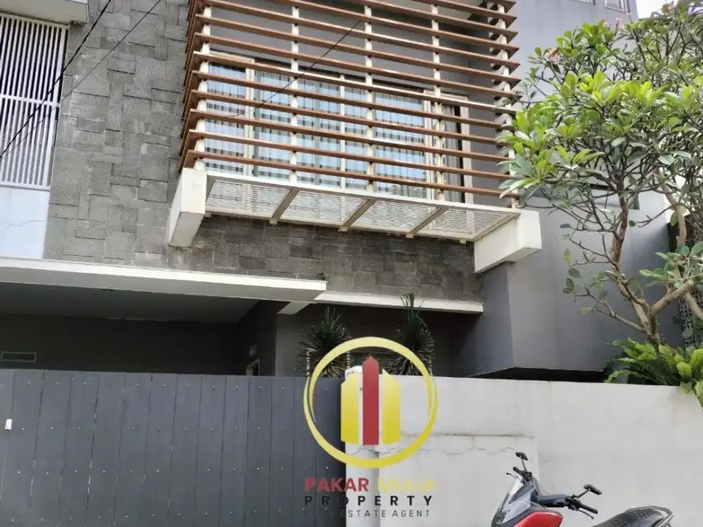 Rumah Minimalis Siap Huni Lokasi Favorite Suryalaya Buah Batu