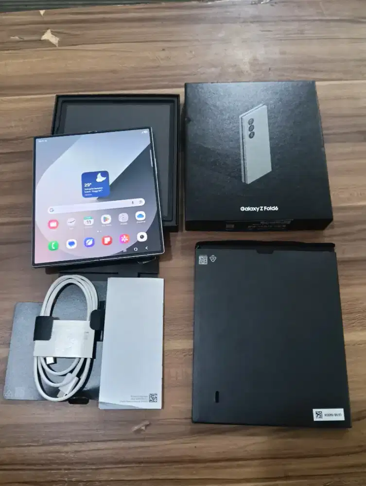 Samsung Galaxy Z Fold 6 ram 12/512gb seken murah dan lengkap