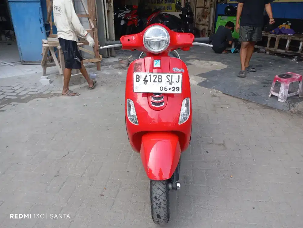 Piaggio Vespa Matic LX 125 Tahun 2020 Free Balik Nama