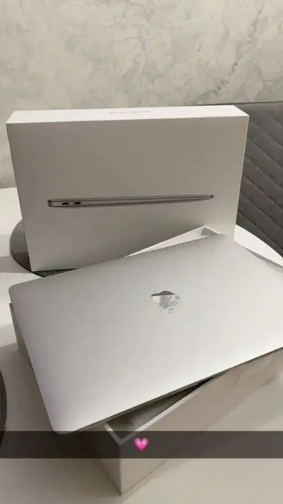 Dibeli mahal Macbook Pro Air M1 M2 M3 M4  M5 Bagus/ Rusak kami terma