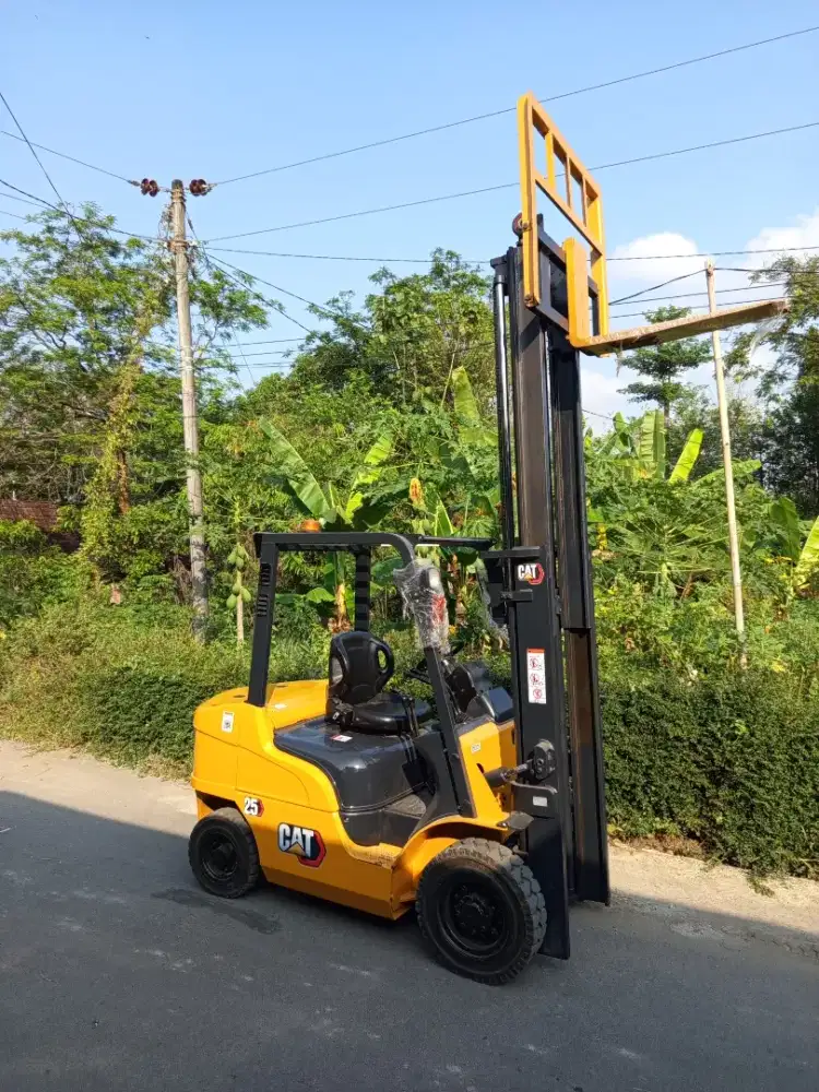 Forklift 2,5 Ton CAT Diesel 2021