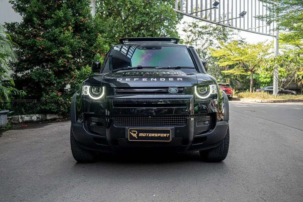 (ODO: 10rb) Landrover Defender 2020 P300 X dynamic low km p 300