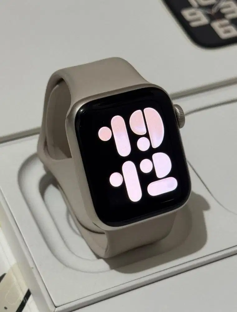 Apple Watch SE Gen 2 40mm Starlight Fullset