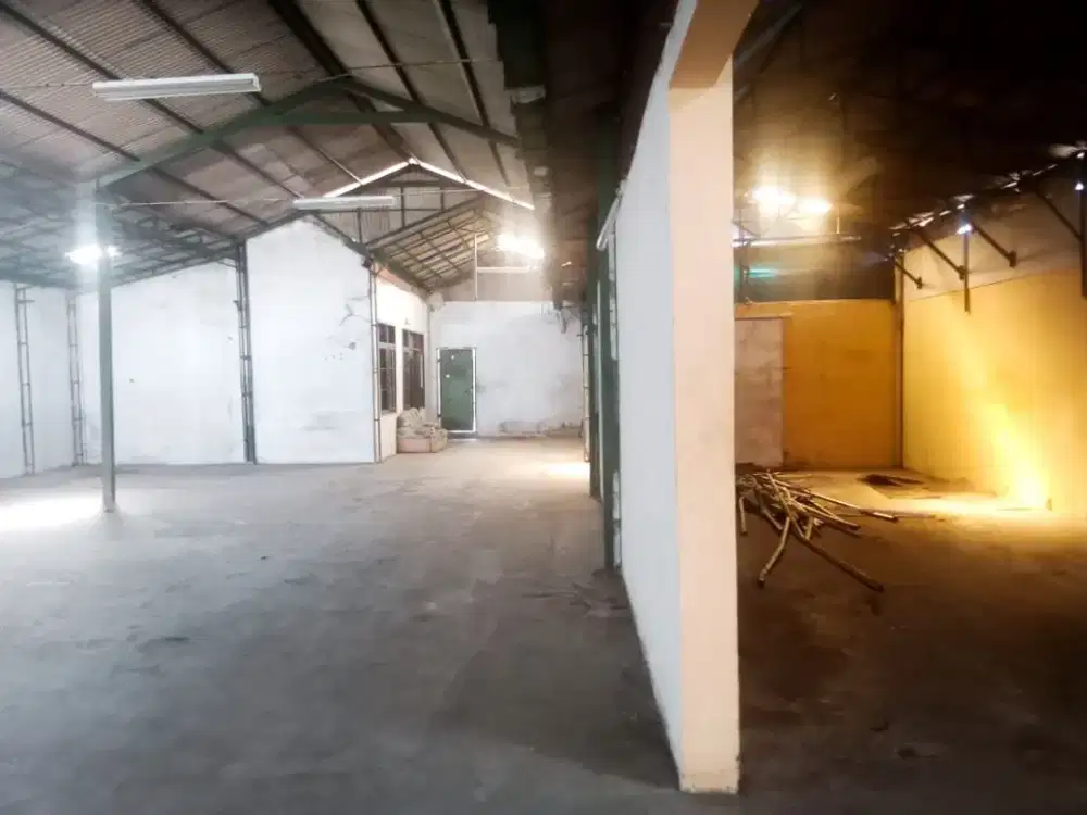 Ruko 3 Lantai Gudang Kantor dan Rumah di Pasirkoja Bandung