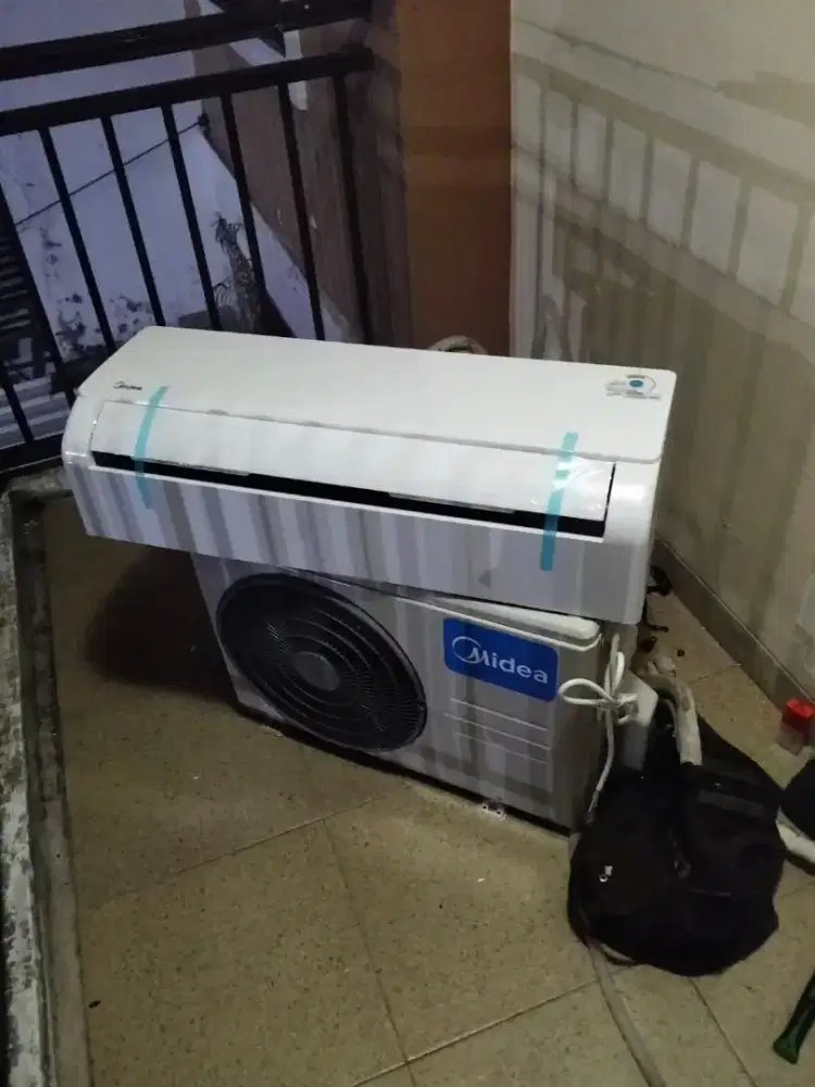 AC Midea/Segala merk Ac Baru