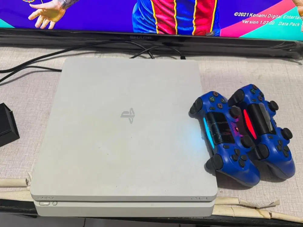 PS4 SLIM 1TB WHITE FULLSET + 2 STIK + 20+ GAME DIGITAL