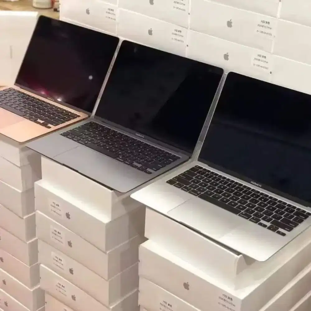 Dibeli mahal Macbook Pro Air M1 M2 M3 M4  M5 Bagus/ Rusak kami terma