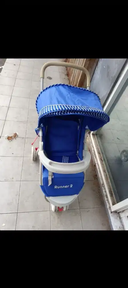 Dijual Stroller Runner 2.Kondisi 95% ga perlu neko neko