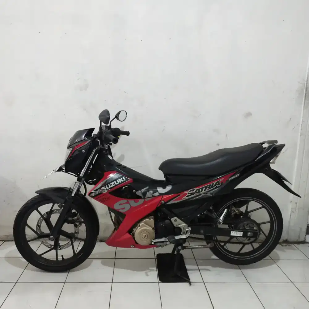 Suzuki Satria Fu 2015 Bagus lengkap