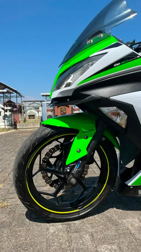 DIJUAL – Kawasaki Ninja 250 FI ABS Anniversary 2014 | Istimewa
