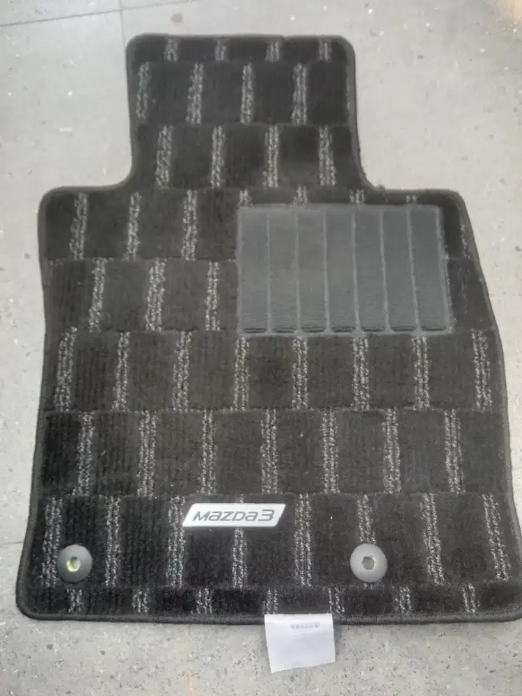 Karpet mobil Mazda 3 ORI