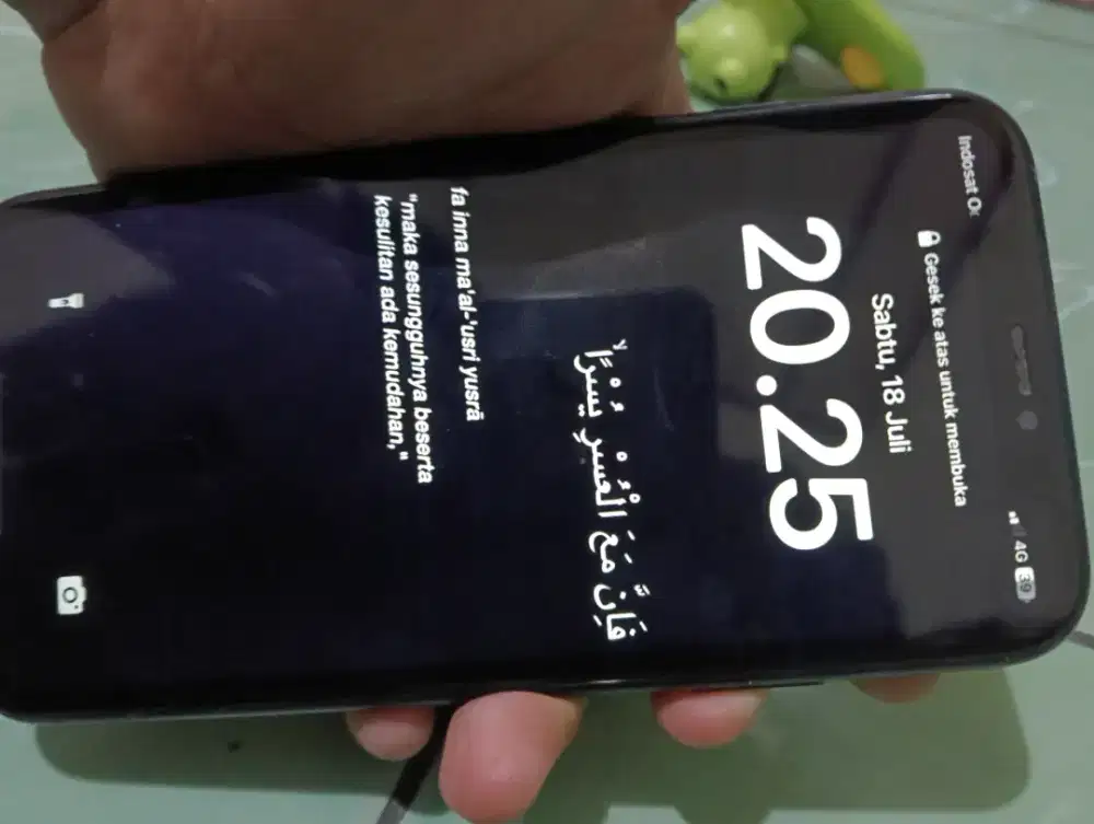 Ip Xr 64GB Hitam