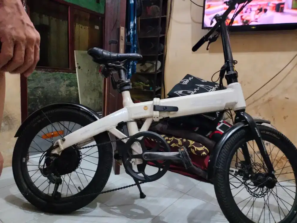 Di jual sepeda listrik lipat merk himo z20