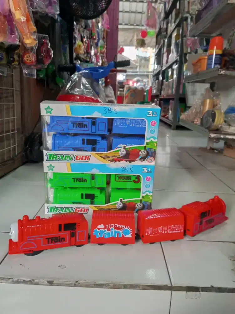 Mainan Anak Kereta Thomas Baterai
