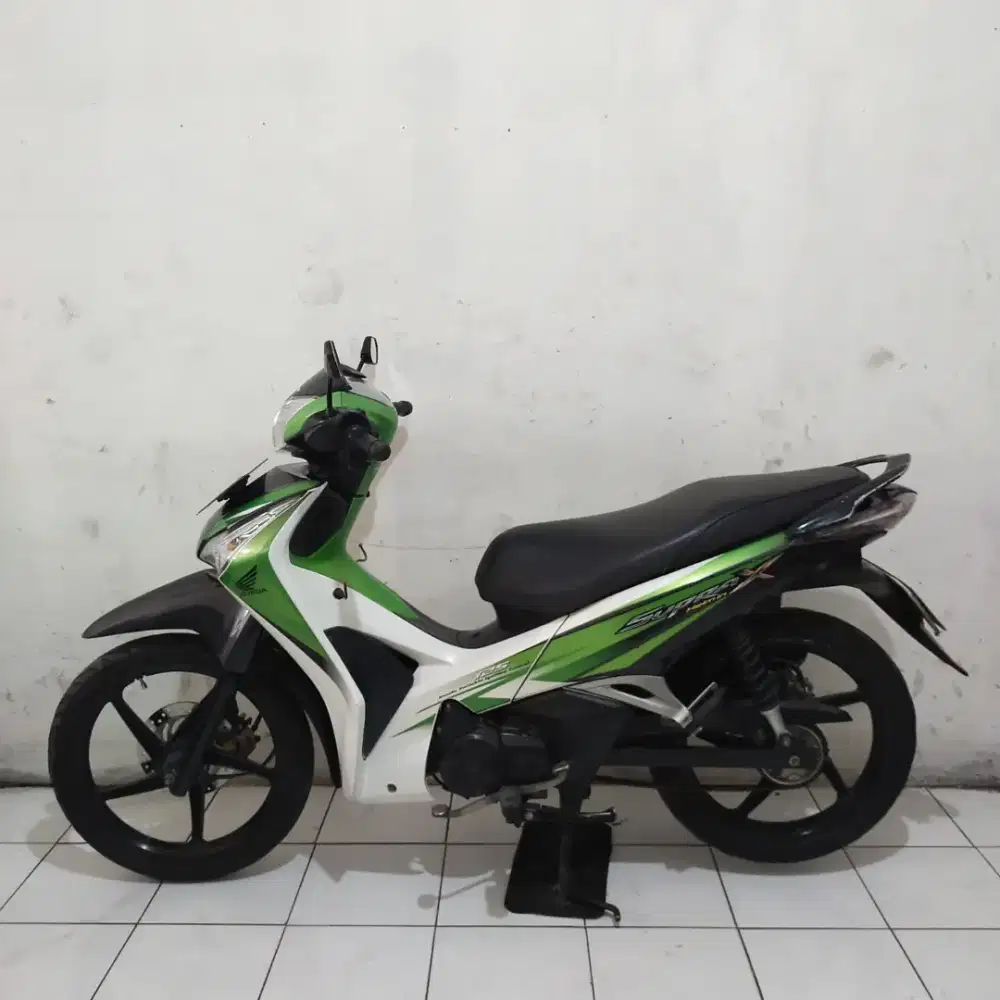 Honda Supra Helm In 2011 Bagus lengkap