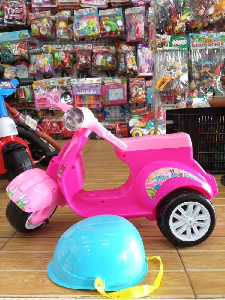 mainan anak vespa naik