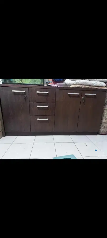 Lemari multi fungsi
