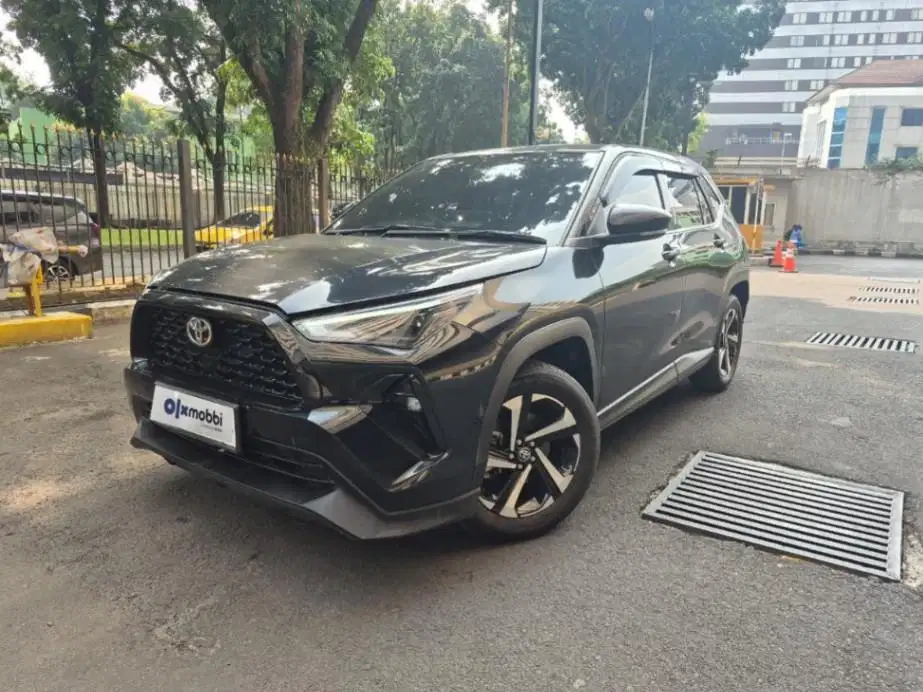 LOW DP Toyota Yaris Cross 1.5 G Bensin-AT 2023 VJA