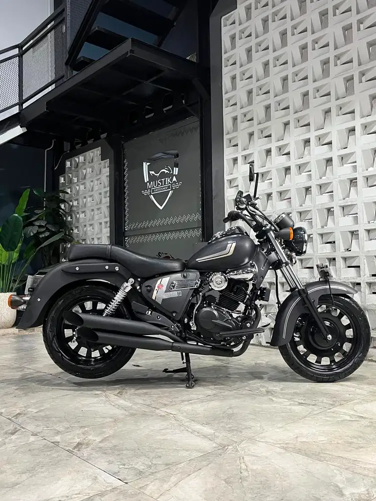 BENELLI MOTOBI EFI 200 2022 NIK 2021-Chintia Mustika
