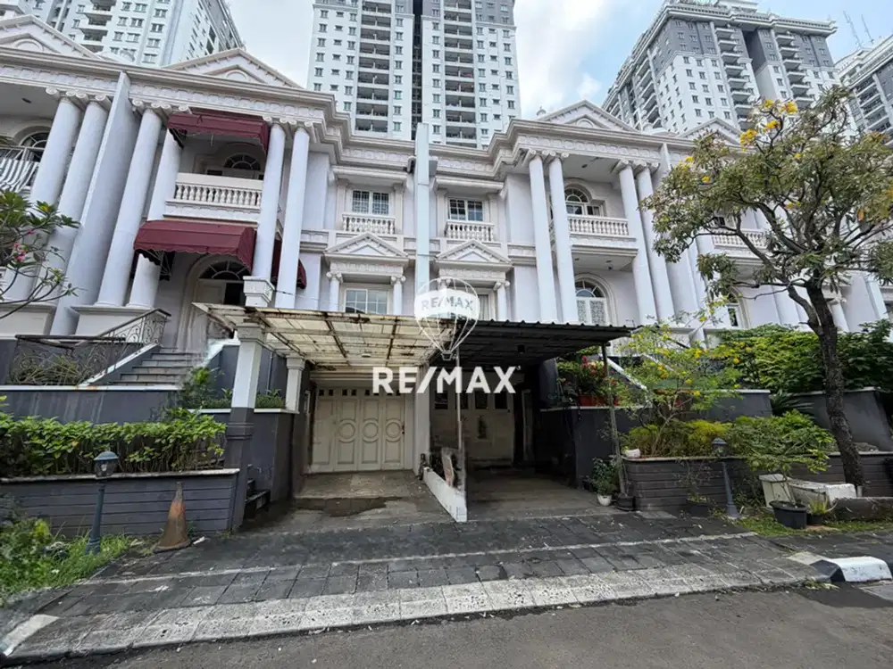 Di Jual Rugi!! Rumah The Villas lokasi Diatas Mall MOI Kelapa Gading, Jakarta Utara