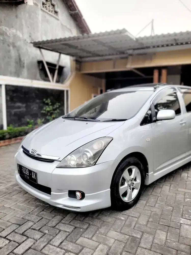 Toyota wish full option 2004 1.8