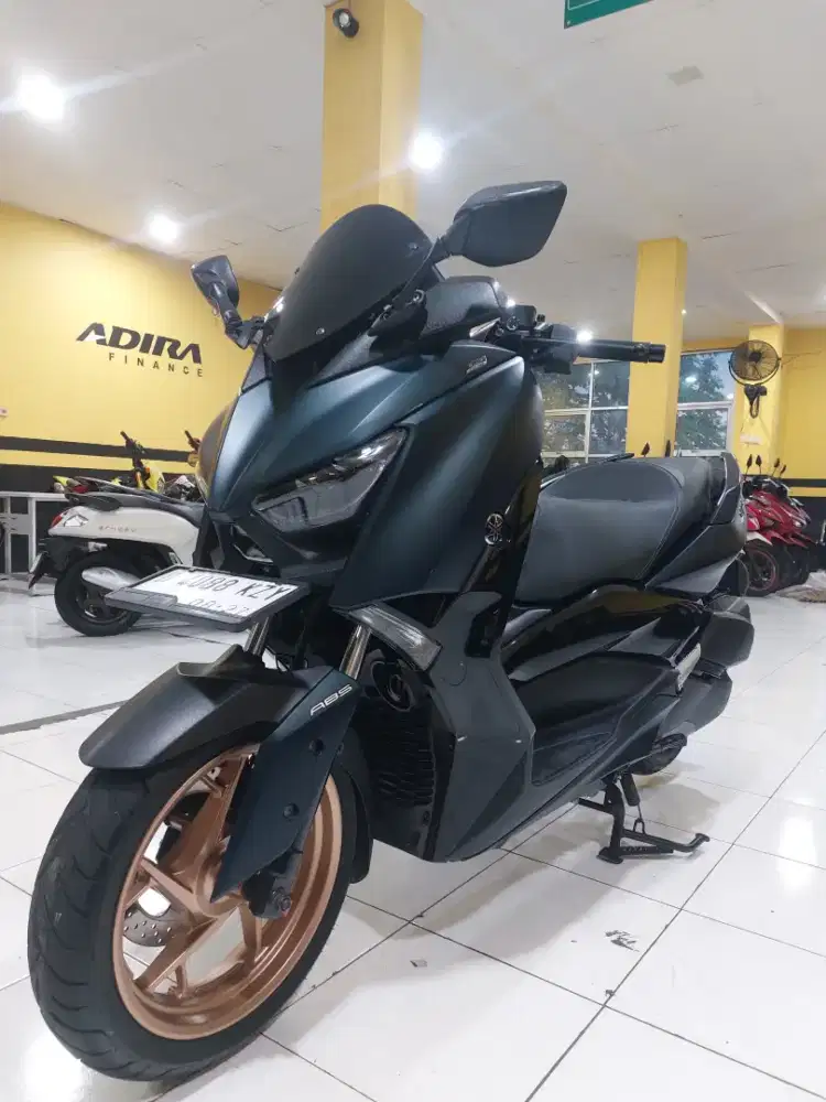 X MAX 250CC TAHUN 2022,KM LOW FULL ORI