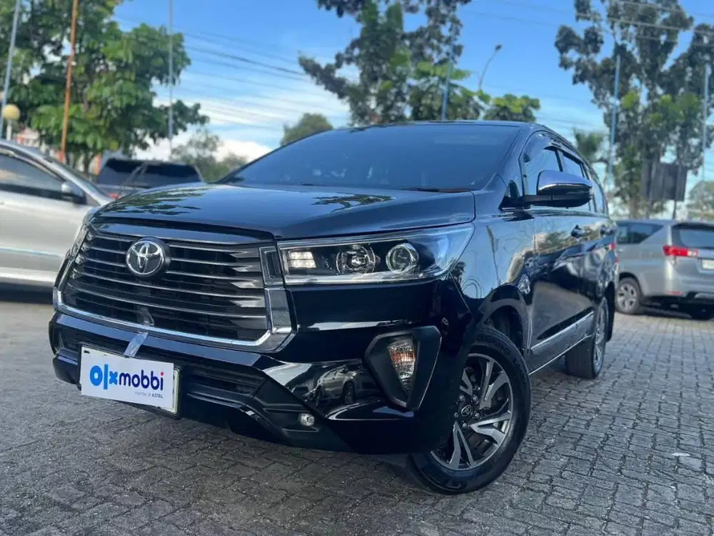 KM Rendah - Toyota Kijang Innova 2.4 V Solar - AT 2022 - BBS