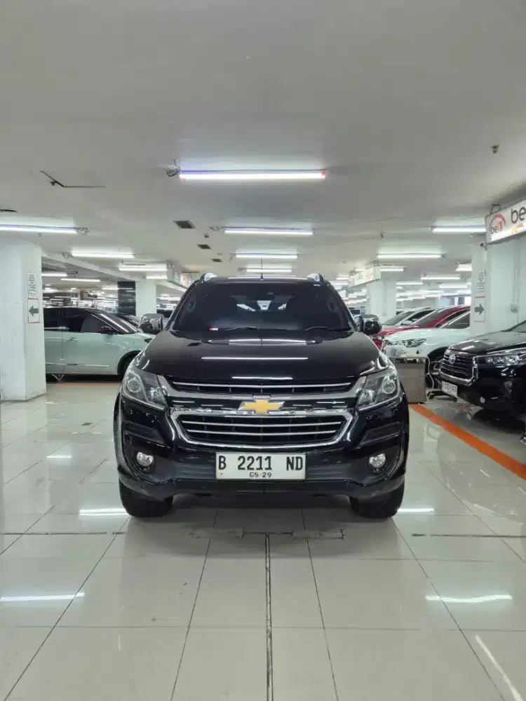 Chevrolet trail blazer ltz at diesel bio 2017 hitam mulus apik